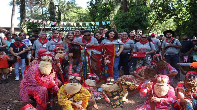 FLORÍNEA FOI PALCO DA 92ª FESTA DE SANTOS REIS, REALIZADA NO PARQUE DE TRADIÇÕES.